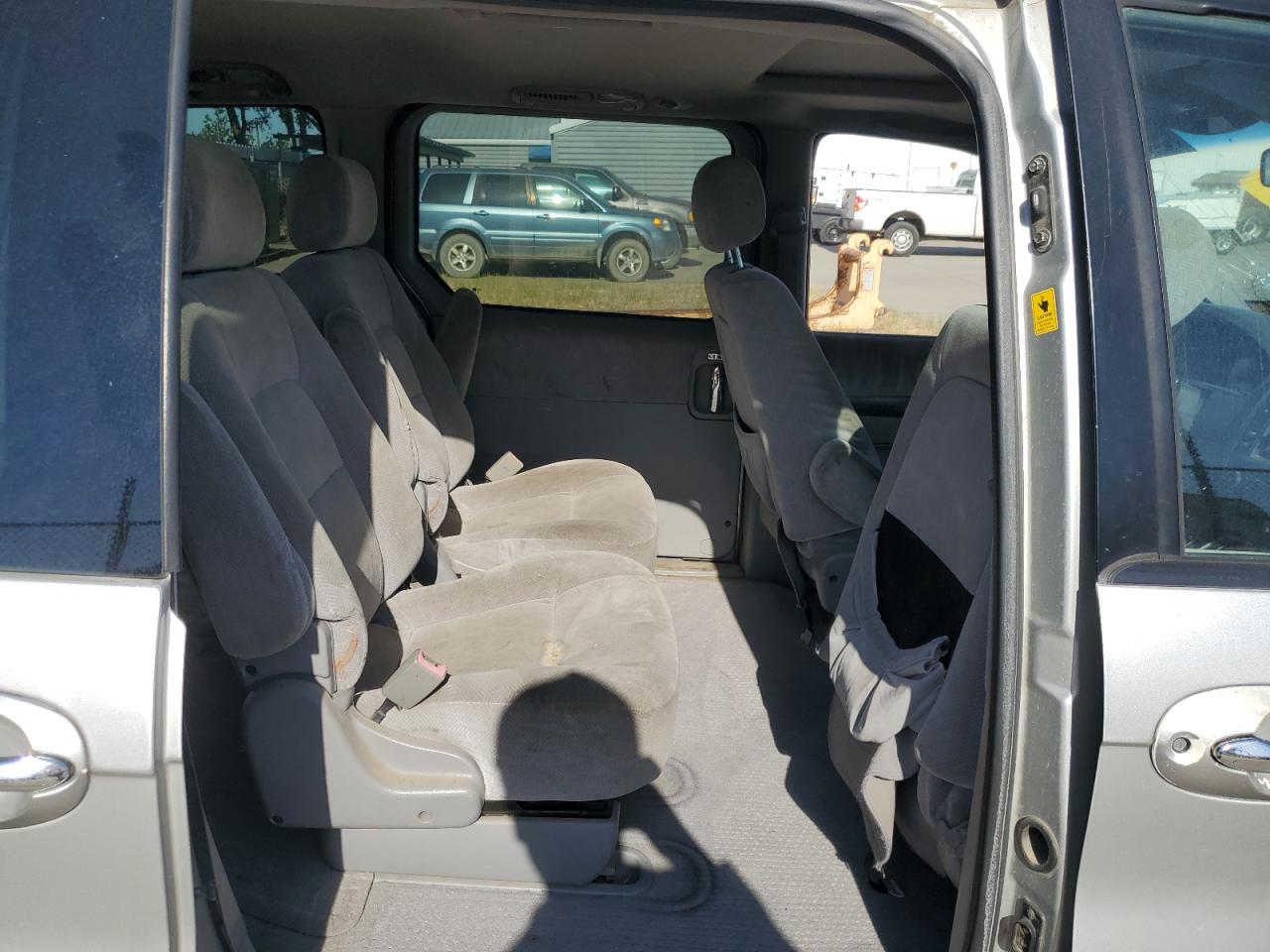 2004 Kia Sedona Ex VIN: KNDUP131446516114 Lot: 58030745