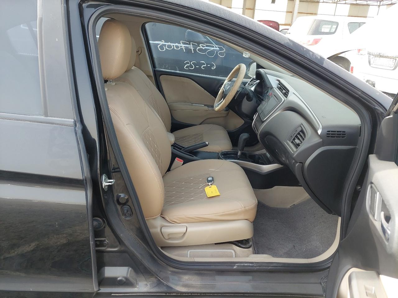 MRHGM6661HP030367 - 2017 Honda CITY - #55377005