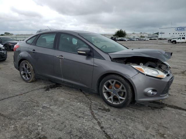 Sedans FORD FOCUS 2013 Gray