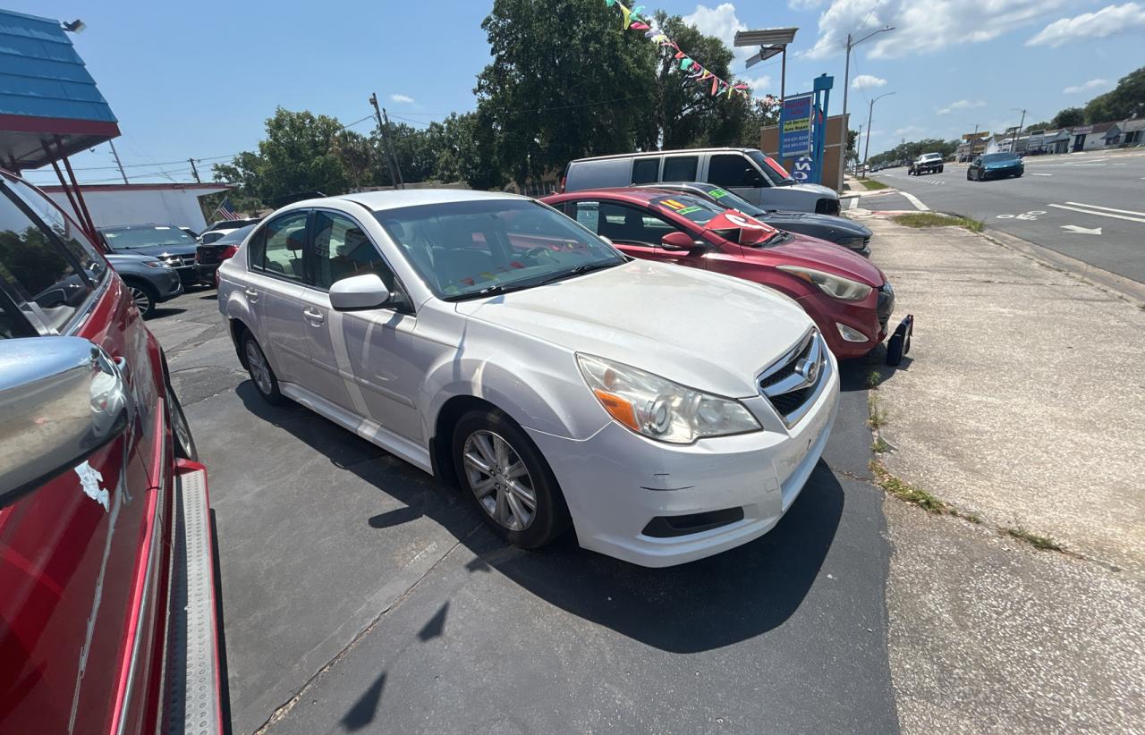 2011 Subaru Legacy 2.5I Premium იყიდება Apopka-ში, FL - Minor Dent/Scratches