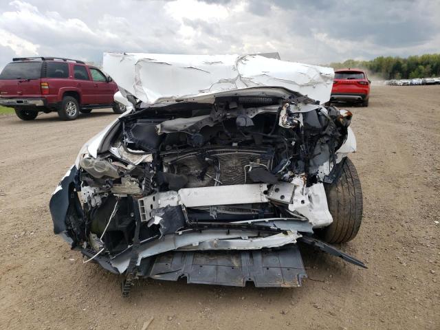 Седаны LEXUS IS 2015 Белый