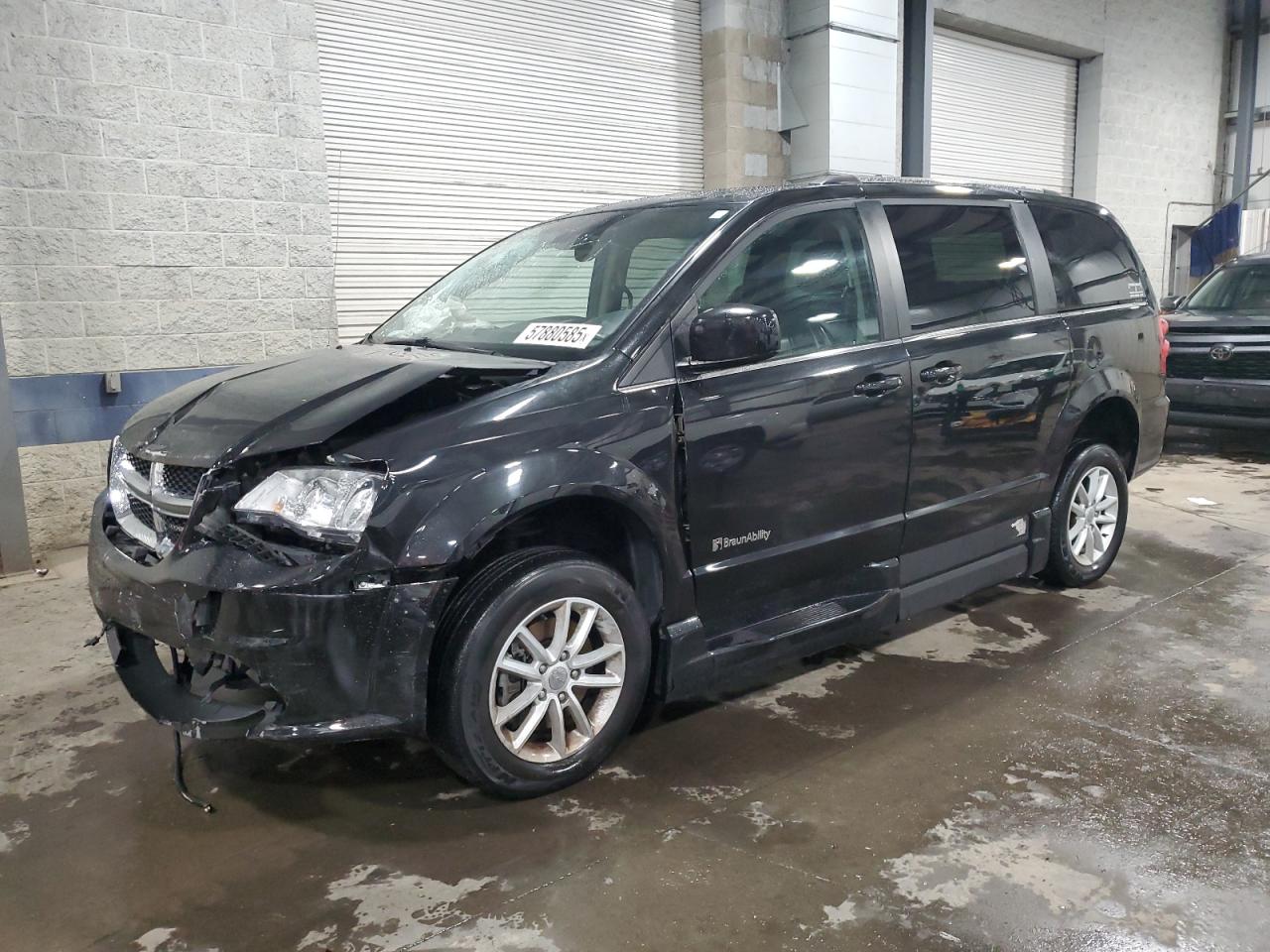 2019 Dodge Grand Caravan Sxt იყიდება Ham Lake-ში, MN - Front End