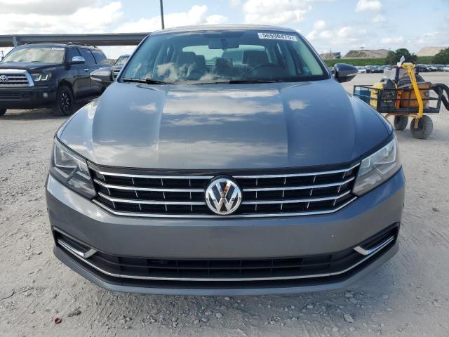  VOLKSWAGEN PASSAT 2019 Szary