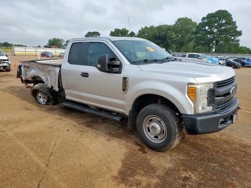  FORD F250 2017 Серебристый