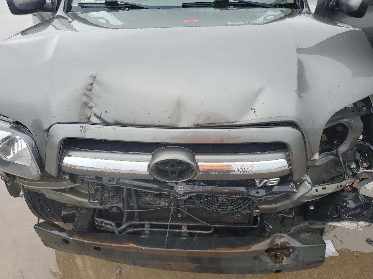 2005 Toyota Sequoia Sr5 VIN: 5TDZT34A45S251899 Lot: 55744095