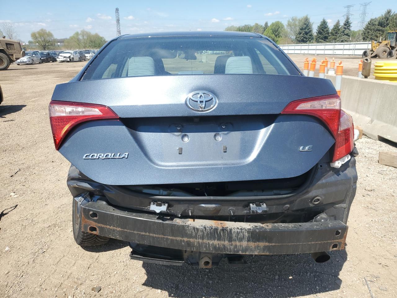 2018 Toyota Corolla L VIN: 2T1BURHE7JC008993 Lot: 55942375