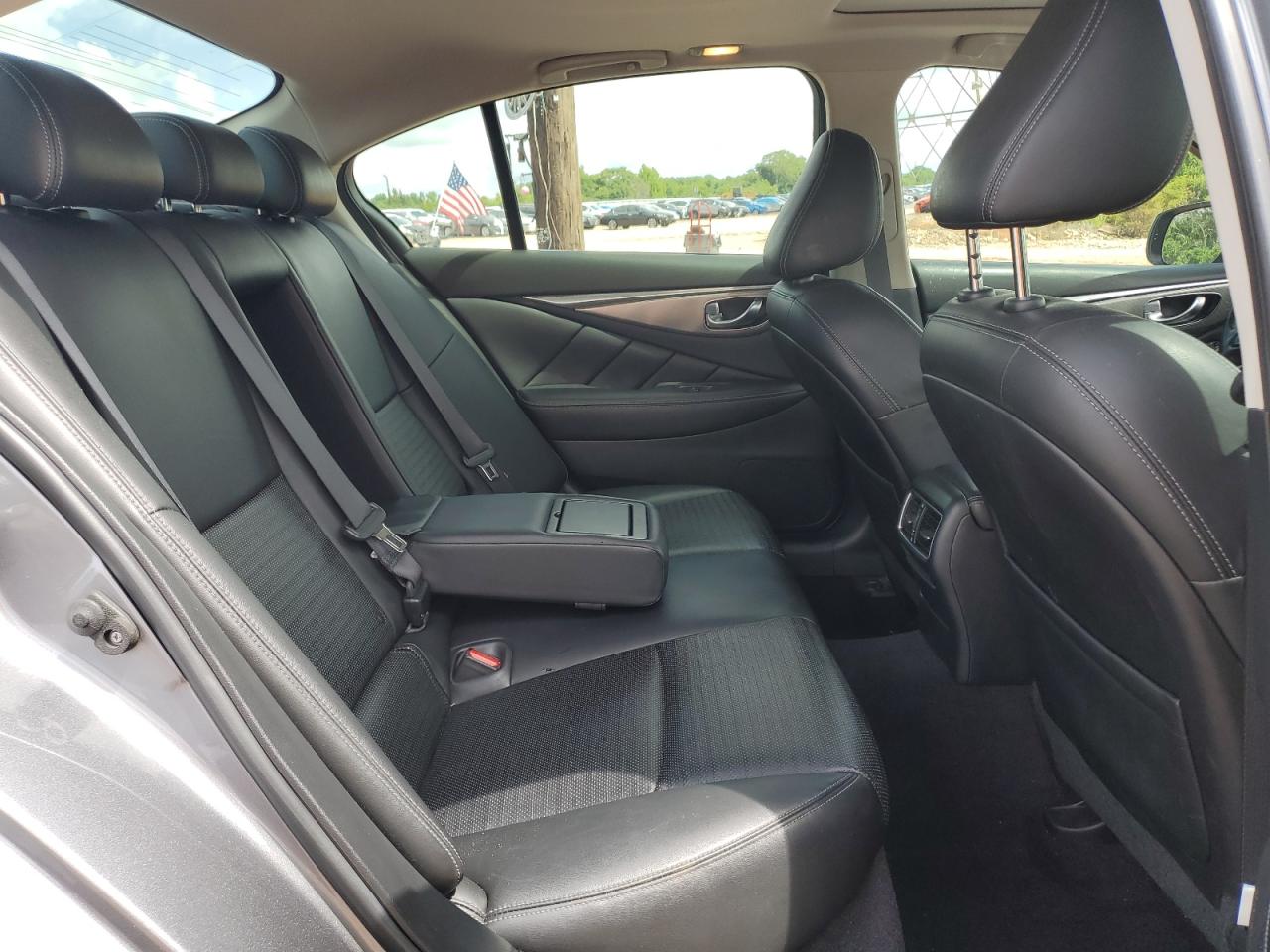 2018 Infiniti Q50 Luxe VIN: JN1EV7AR8JM439490 Lot: 56643385