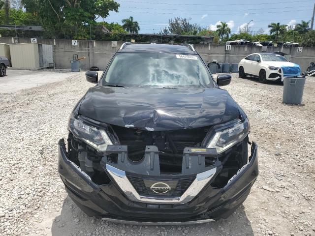  NISSAN ROGUE 2017 Черный