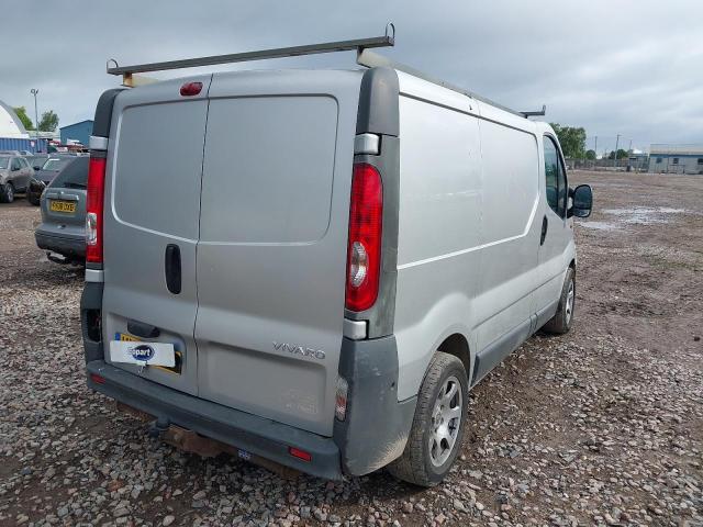 2008 VAUXHALL VIVARO 270