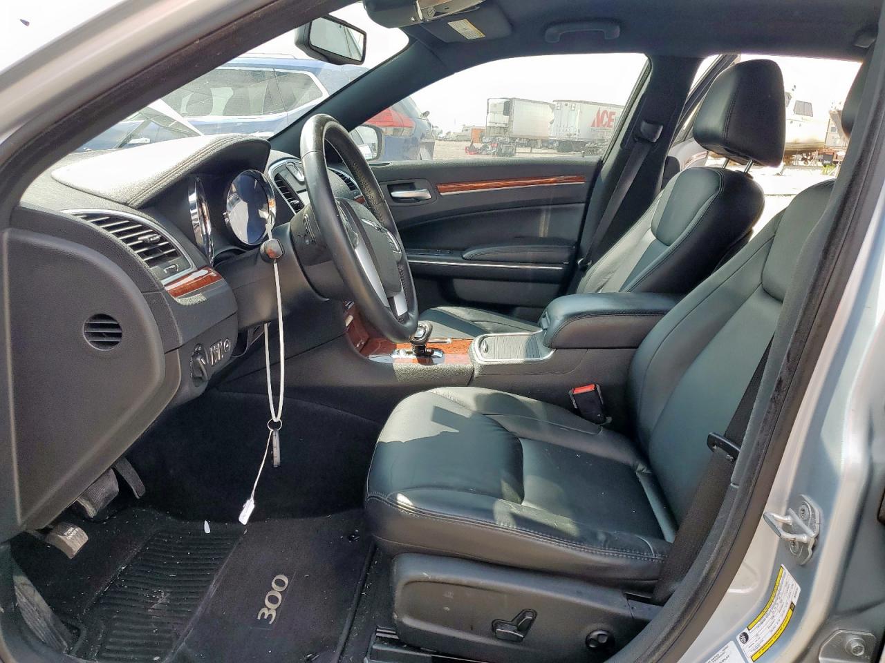 2013 Chrysler 300 VIN: 2C3CCAAGXDH589781 Lot: 57444375