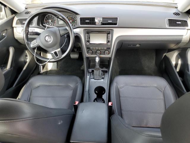 Sedans VOLKSWAGEN PASSAT 2015 Czarny