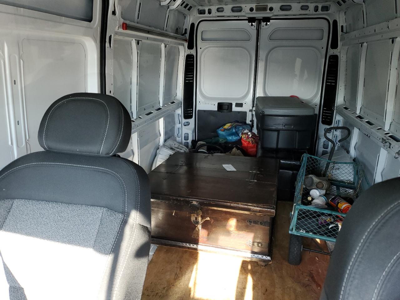 2021 Ram Promaster 2500 2500 High VIN: 3C6LRVDG1ME517352 Lot: 56576965
