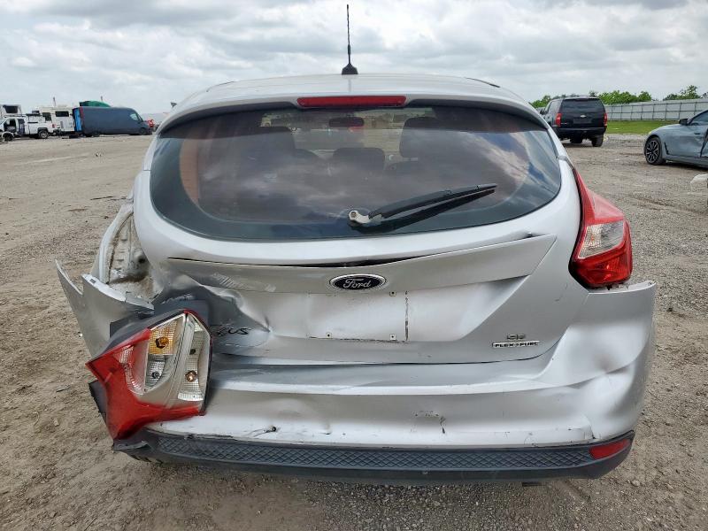 Hatchbacks FORD FOCUS 2014 Silver