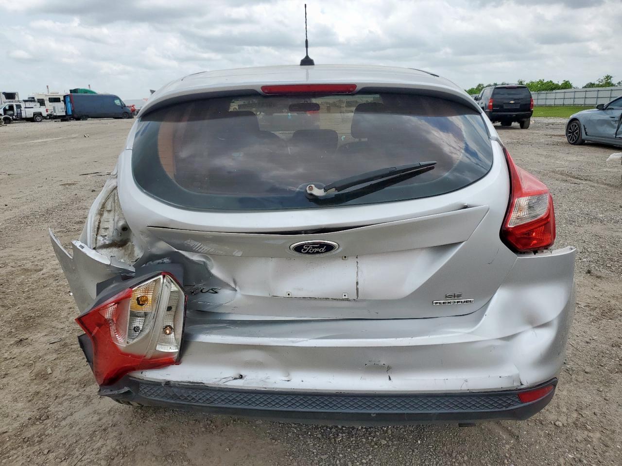 2014 Ford Focus Se VIN: 1FADP3K28EL277665 Lot: 57117395