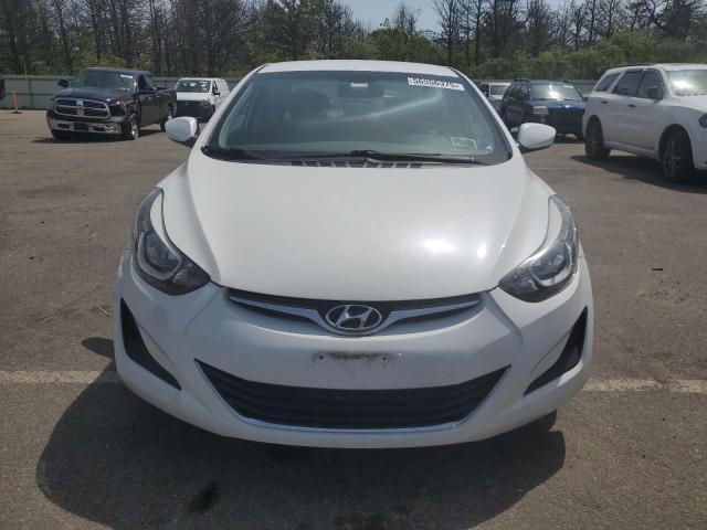  HYUNDAI ELANTRA 2016 Белый