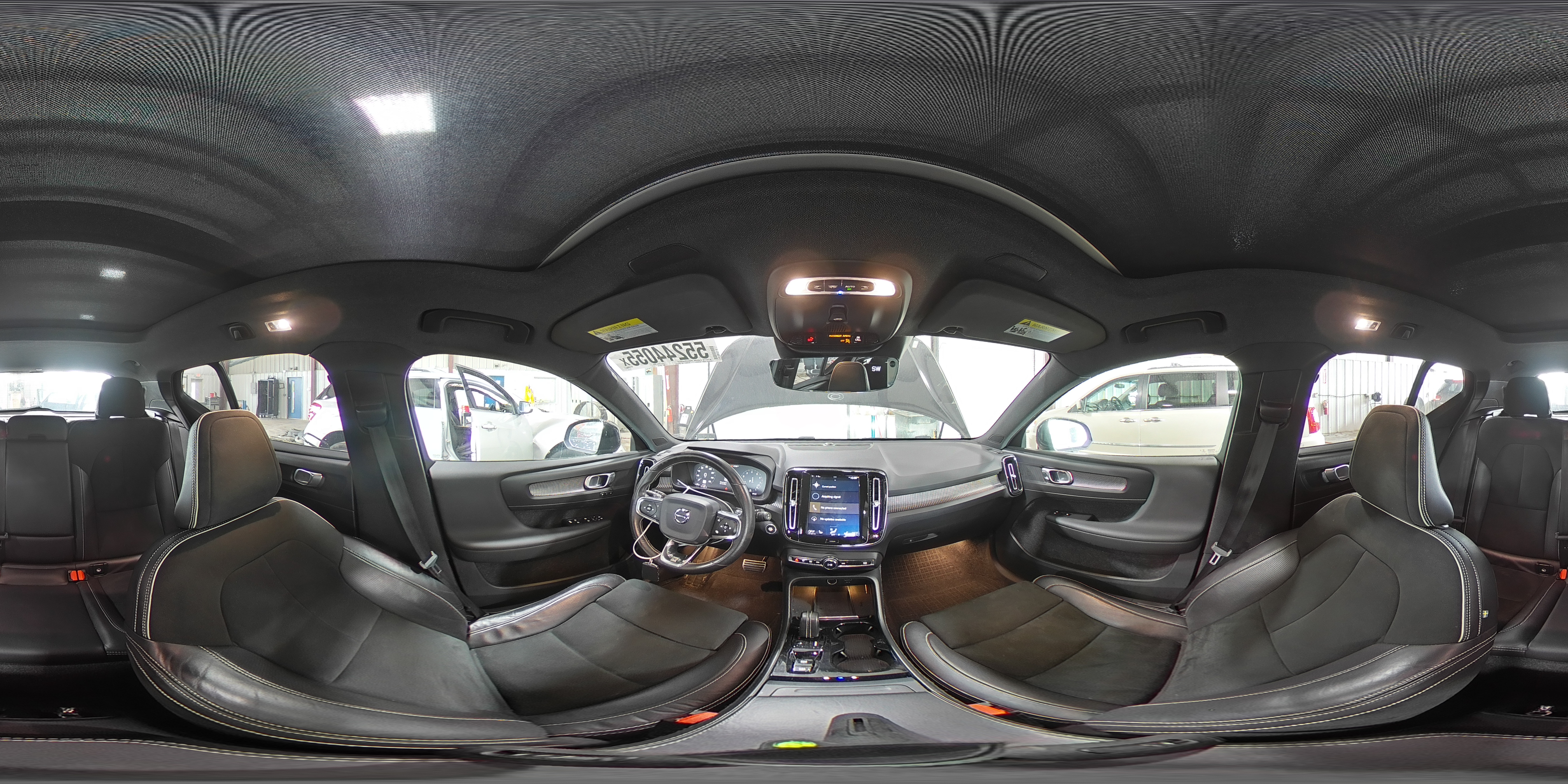 2020 Volvo Xc40 T5 R-Design VIN: YV4162UM4L2179158 Lot: 55244055
