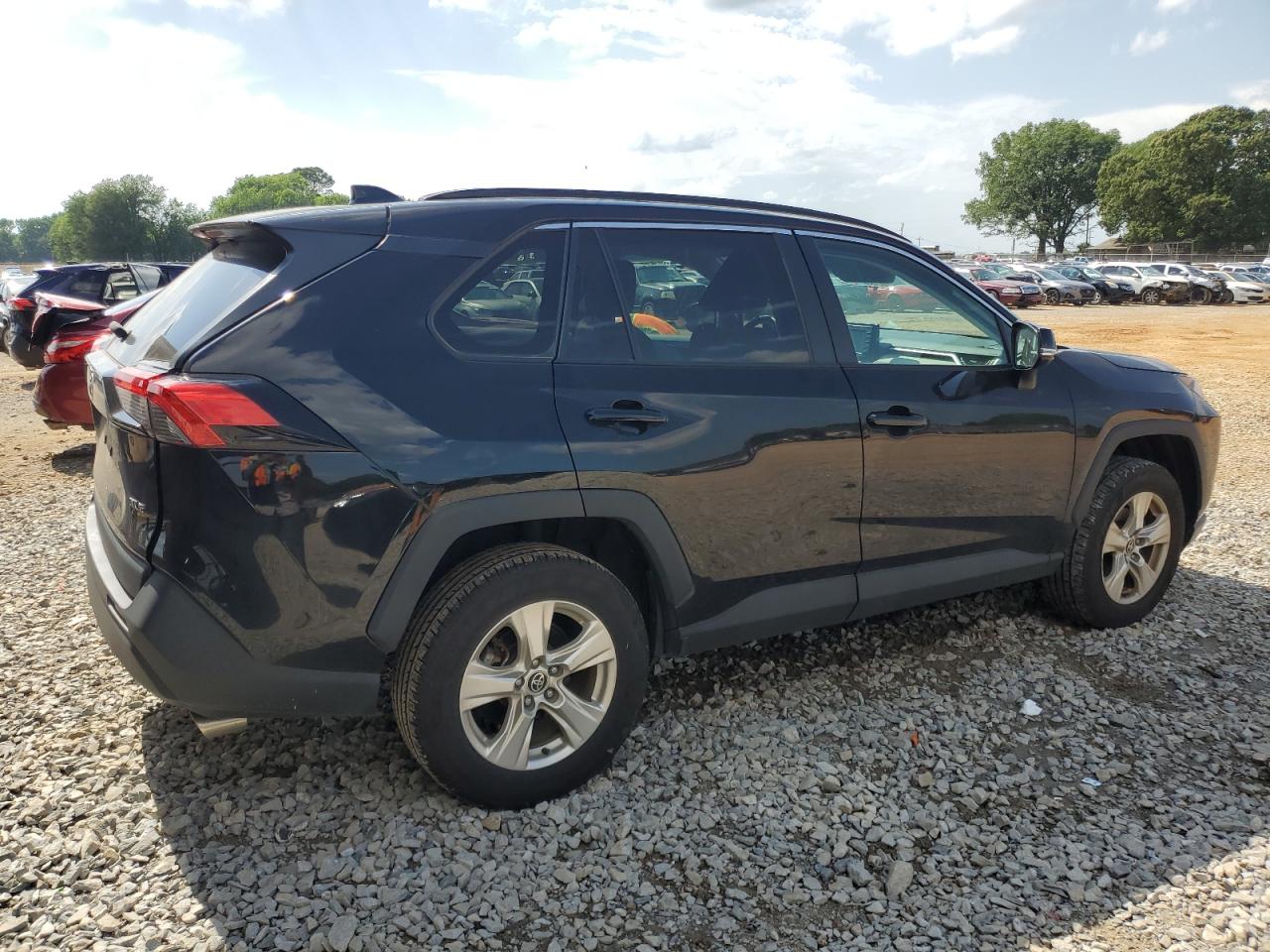 2021 Toyota Rav4 Xle VIN: 2T3W1RFV0MW163781 Lot: 56888655