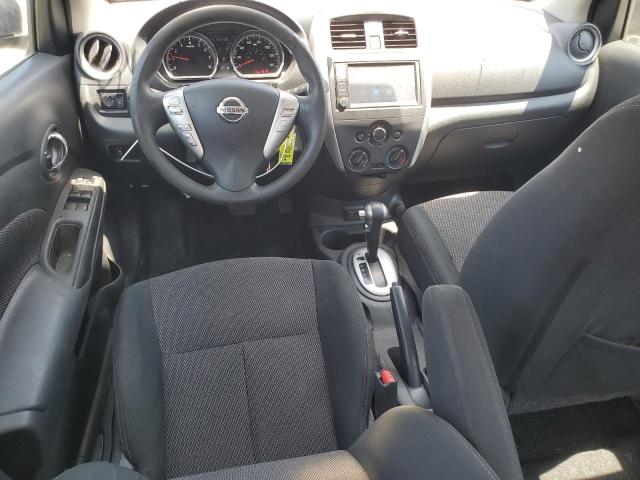  NISSAN VERSA 2019 Granatowy