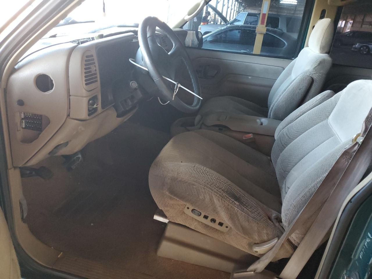 1999 Chevrolet Tahoe K1500 VIN: 1GNEK13R7XR103834 Lot: 56724045