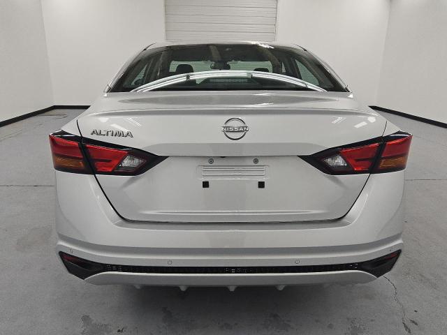  NISSAN ALTIMA 2024 Silver