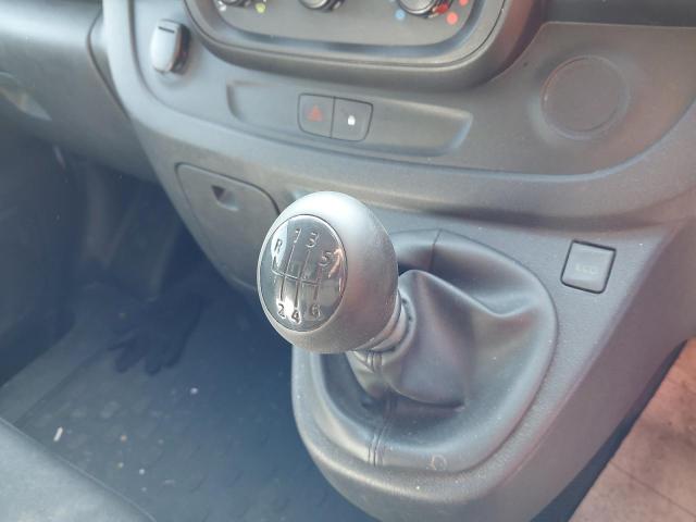 2017 RENAULT TRAFIC LL2