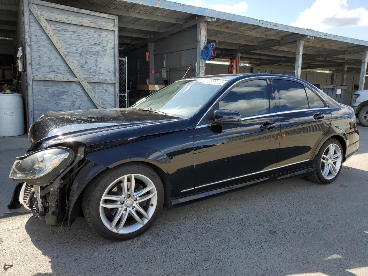 2013 Mercedes-Benz C 250 იყიდება Fresno-ში, CA - Front End