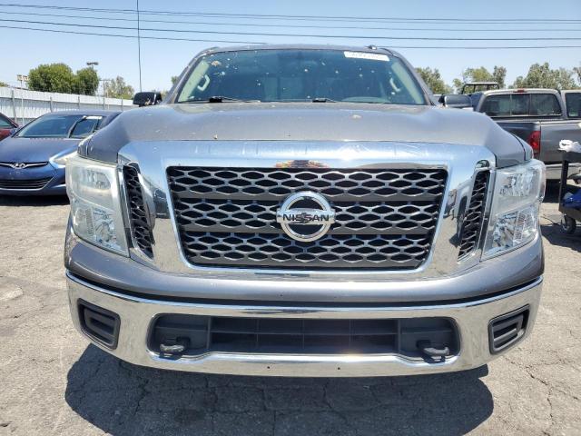  NISSAN TITAN 2017 Вугільний
