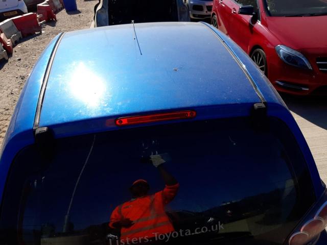 2010 TOYOTA AYGO BLUE