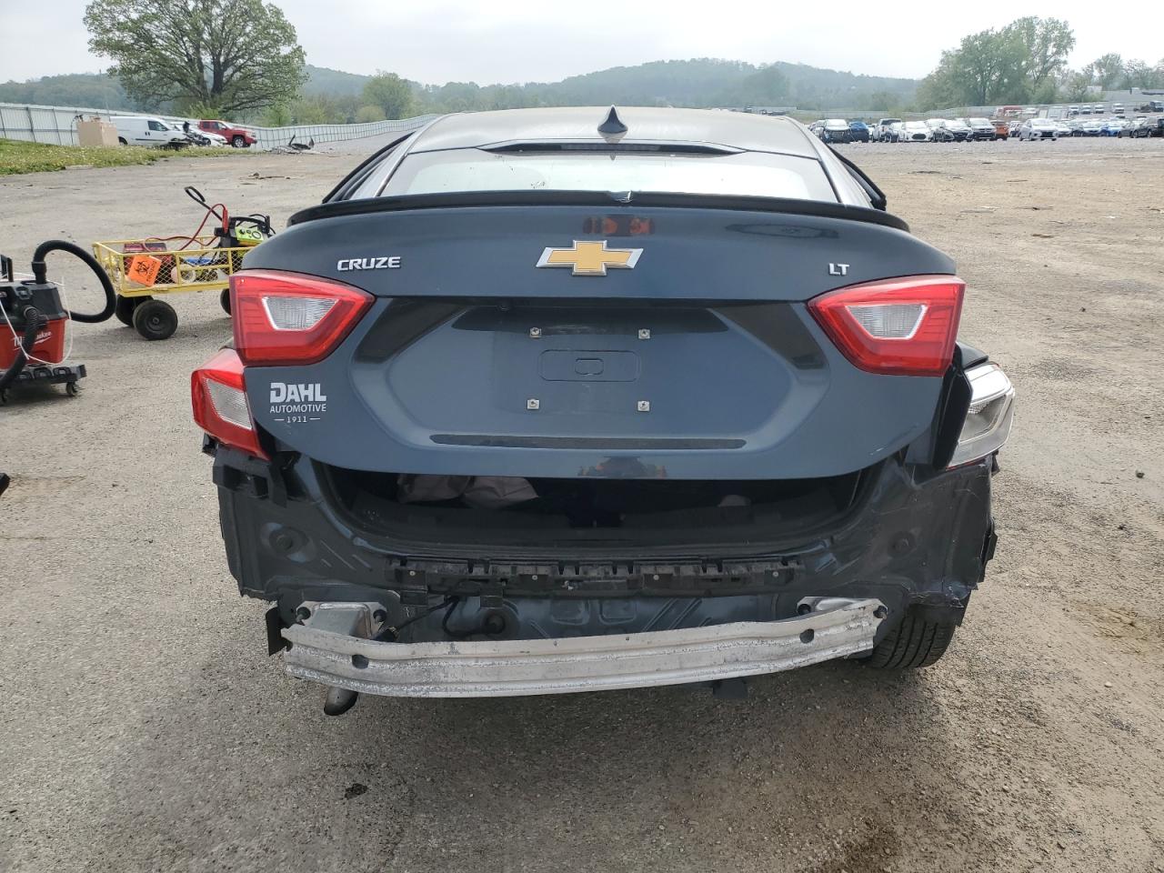 2018 Chevrolet Cruze Lt VIN: 1G1BE5SM6J7151367 Lot: 56391875