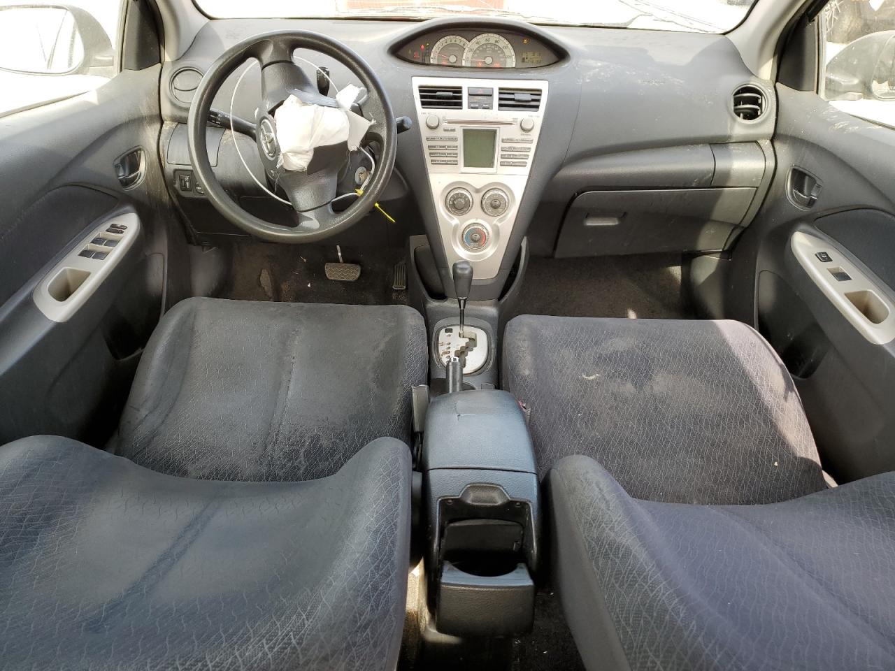 2008 Toyota Yaris VIN: JTDBT923484034829 Lot: 55872885