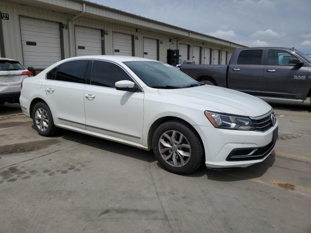 Sedans VOLKSWAGEN PASSAT 2016 Biały