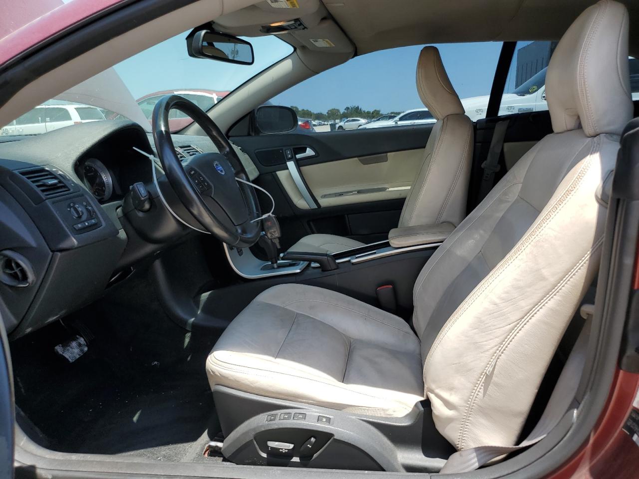 2011 Volvo C70 T5 VIN: YV1672MC9BJ117167 Lot: 56952505
