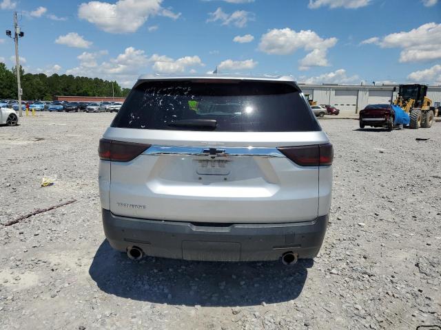 CHEVROLET TRAVERSE 2018 Srebrny