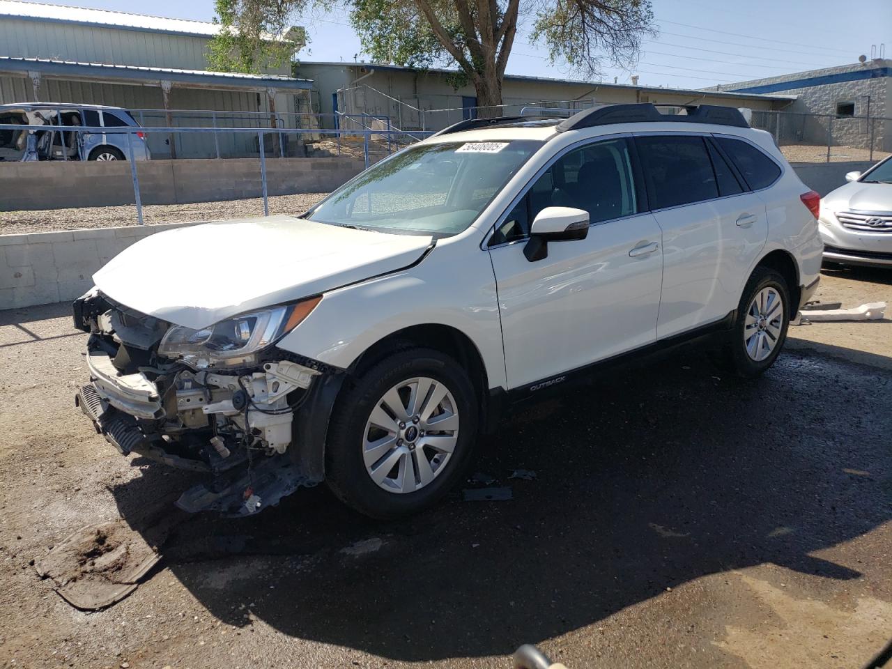 2015 Subaru Outback 2.5I Premium للبيع في Albuquerque، NM - Front End