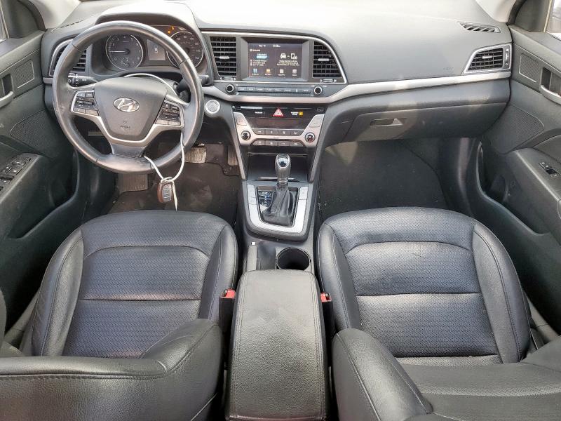  HYUNDAI ELANTRA 2017 Серебристый