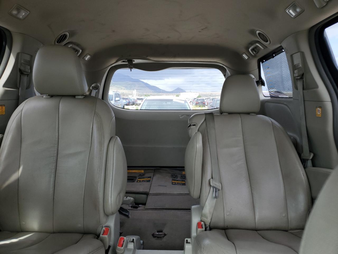 2012 Toyota Sienna Xle VIN: 5TDYK3DC3CS237764 Lot: 56537405