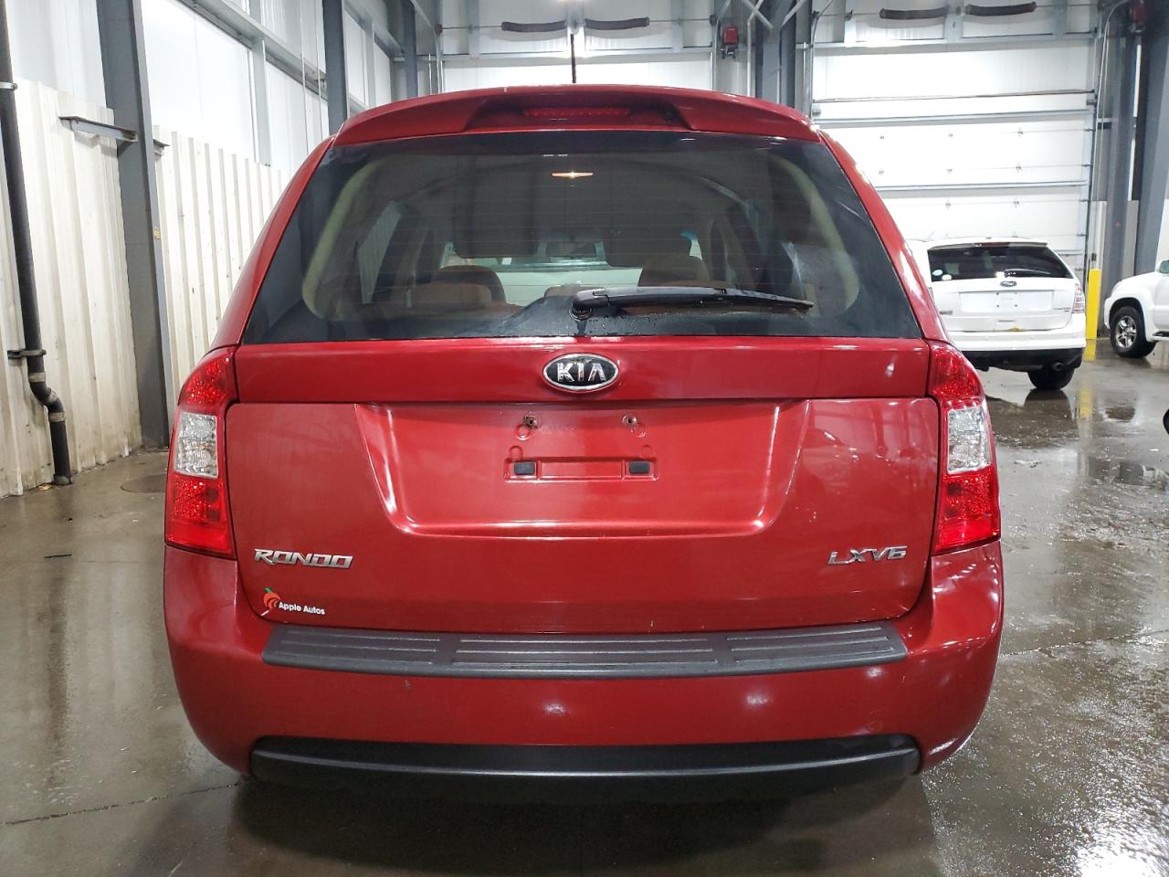 2008 Kia Rondo Lx VIN: KNAFG526987178560 Lot: 58640755