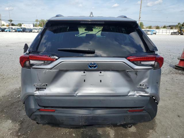  TOYOTA RAV4 2021 Srebrny