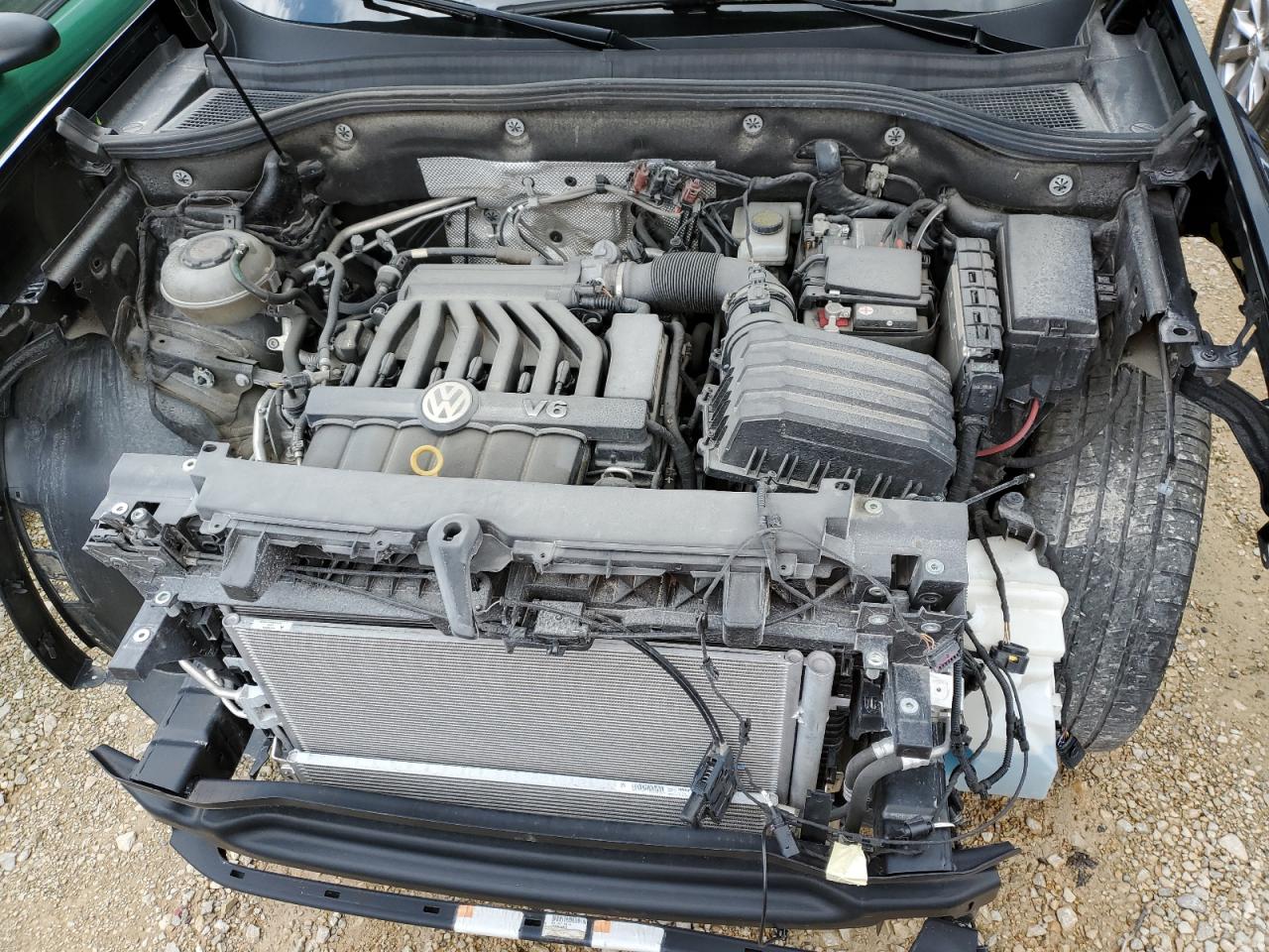 2021 Volkswagen Atlas - Image 12