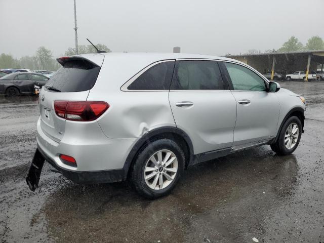  KIA SORENTO 2019 Srebrny