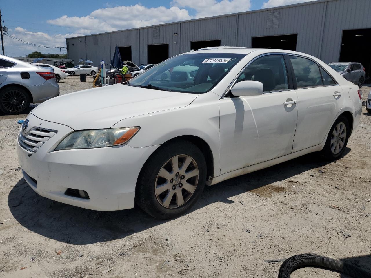 2007 Toyota Camry Le for Sale in Jacksonville, FL - Rear End
