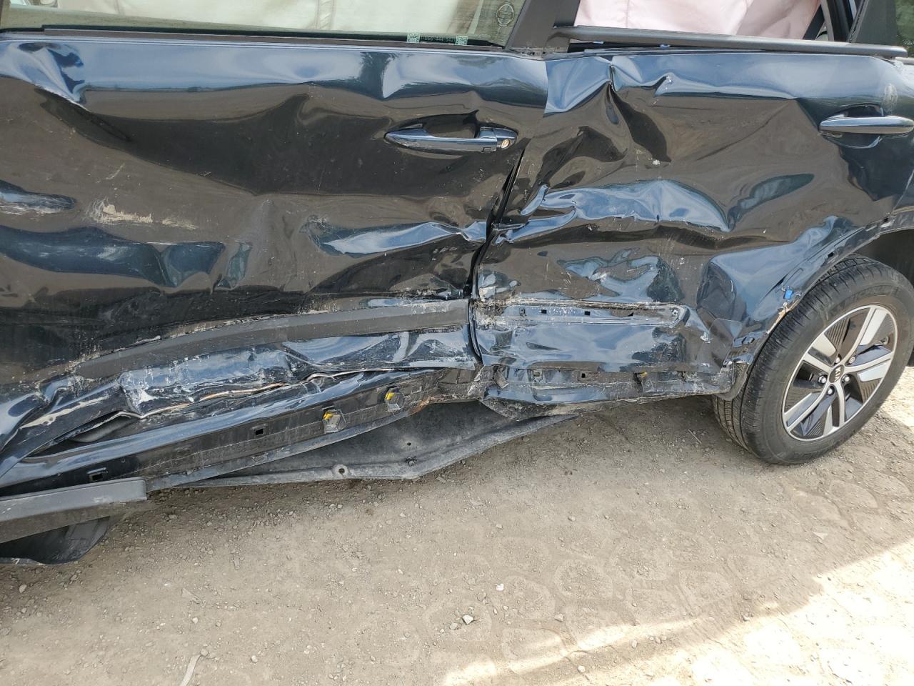 2020 Kia Niro Touring VIN: KNDCC3LC7L5428571 Lot: 55800835