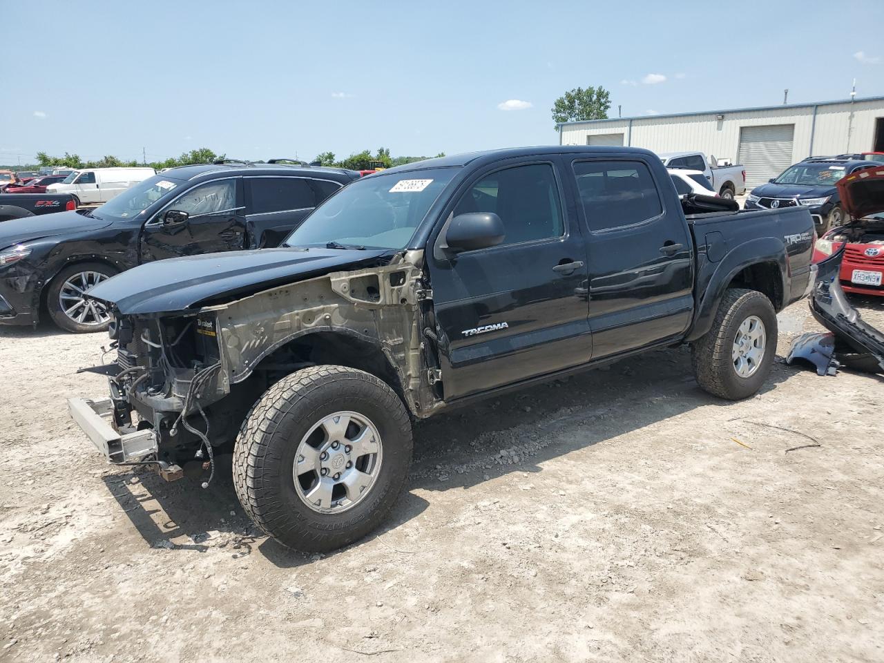 2013 Toyota Tacoma Double Cab for Sale in Kansas City, KS - Front End