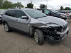 2017 Jeep Cherokee Limited   zu verkaufen in Moraine, OH - Front End
