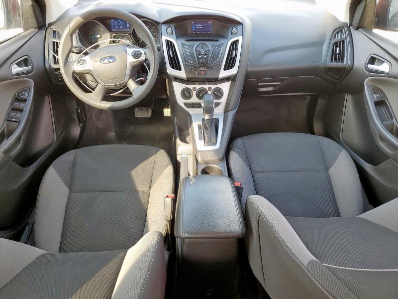  FORD FOCUS 2014 Czerwony