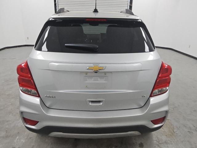  CHEVROLET TRAX 2018 Silver