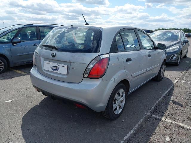 2011 KIA RIO 1