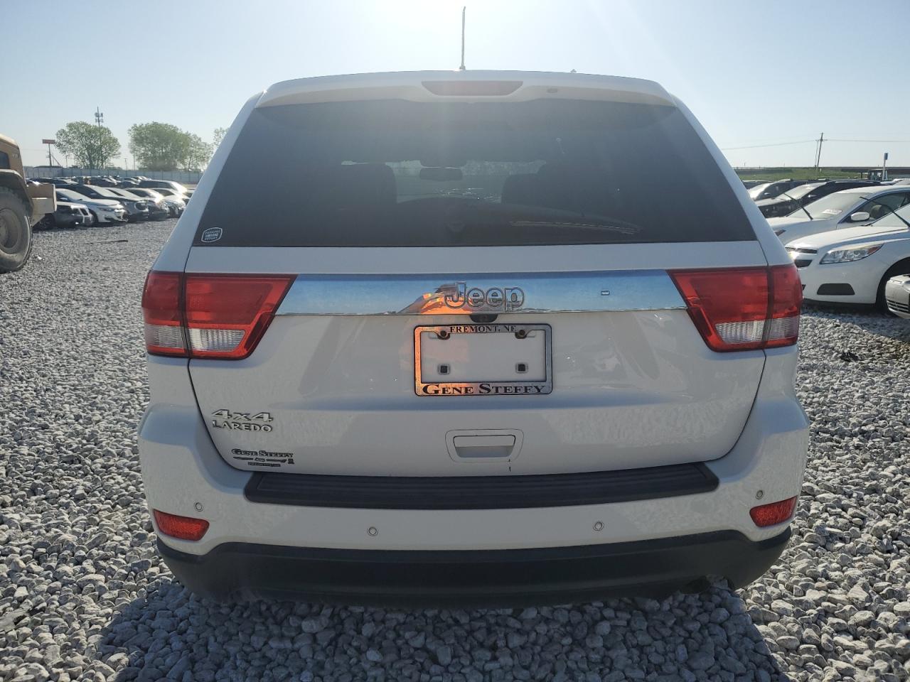 2011 Jeep Grand Cherokee - Image 6