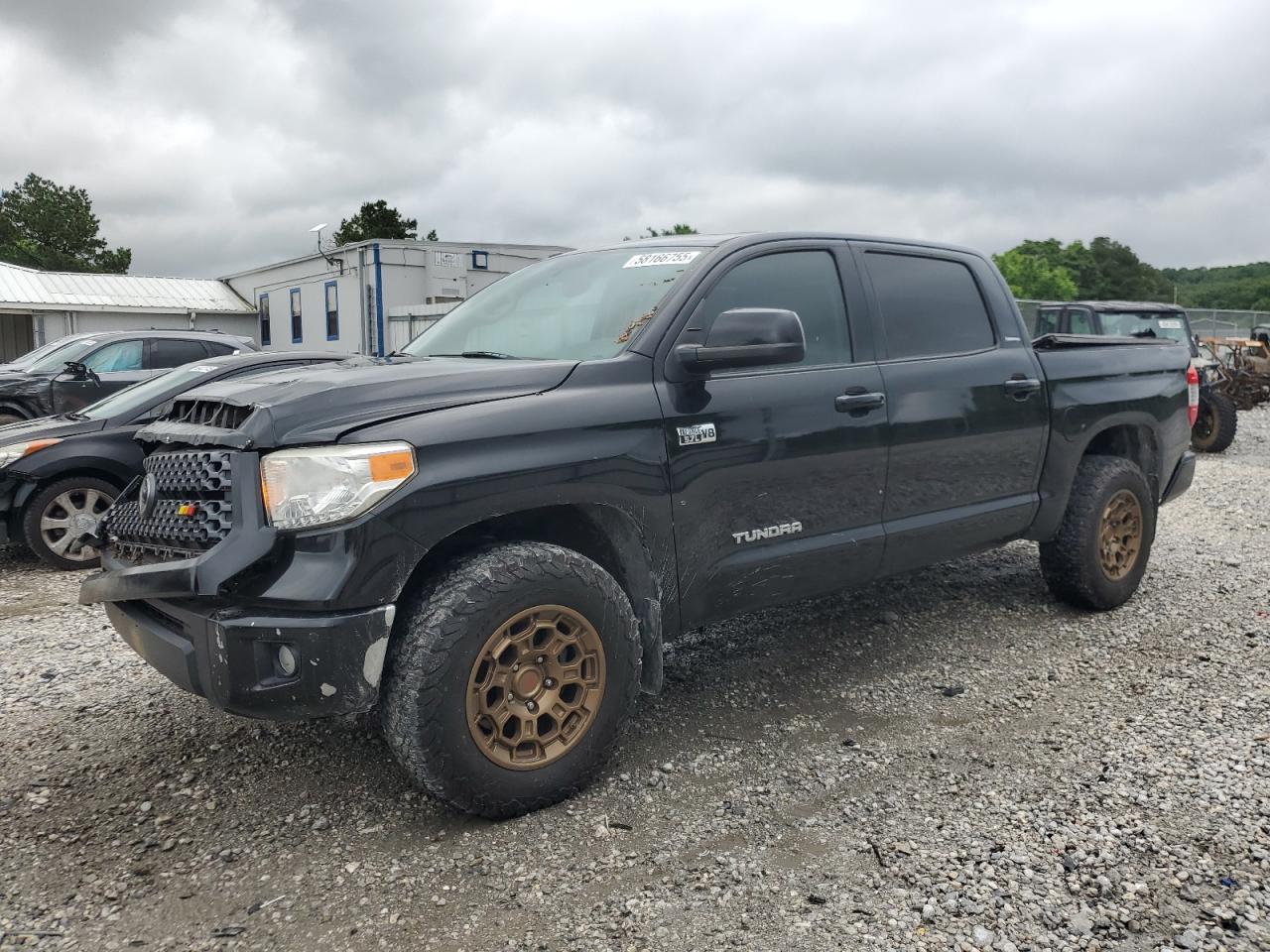 2017 Toyota Tundra Crewmax Limited for Sale in Prairie Grove, AR - Front End