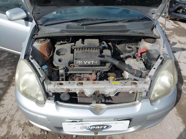 2005 TOYOTA YARIS COLO
